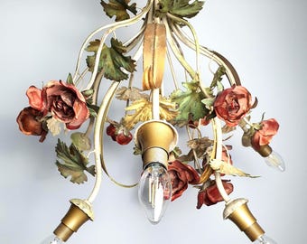 Vintage 6-armige Italiaanse groene, goud en rood geschilderde kroonluchter / bloemeninterieur