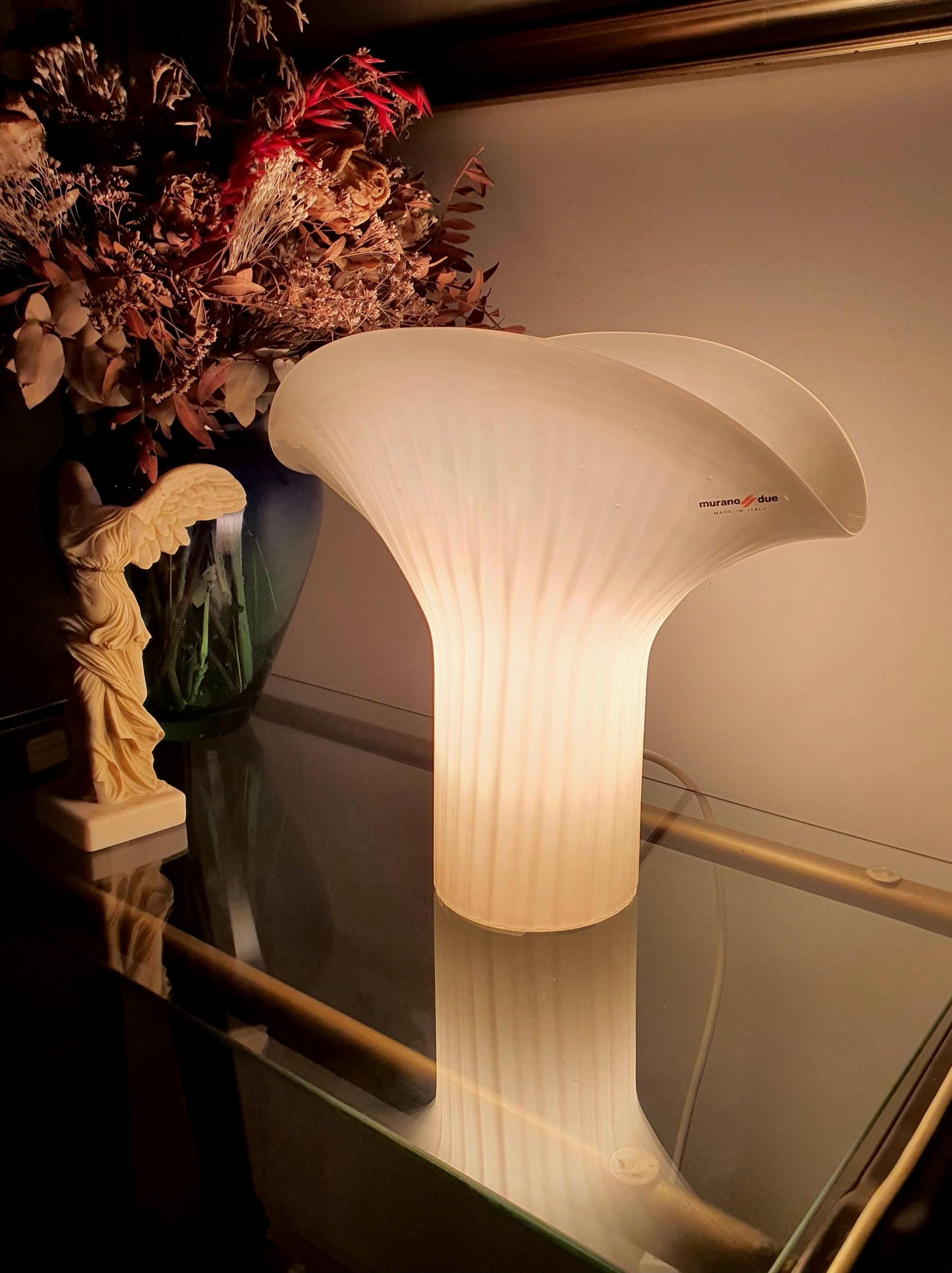 Vintage Murano Due Calla Lily Lamp: Beige Italian Glass Mid-Century Lighting