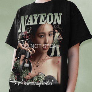 DUE VOLTE Nayeon Rap Retro Bootleg pronto per essere Tour Camicia kpop merch album lightstick portafoto tessera pin banner cordino con cappuccio totebag svg y2k
