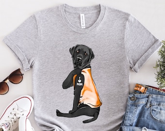 Black Labrador Shirt, I Love Mom, Labrador Dog Gift, Labrador Mum, Labrador Dog Lover, Labrador Dog Mom, Labrador Lover Gift, DG006LAB01W01