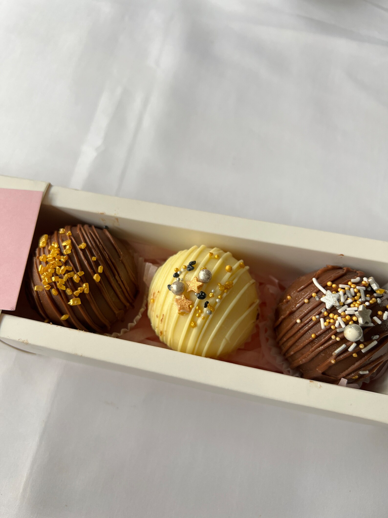 Special Flavour Hot Chocolate Bombs, handmade by Sami's Sensations