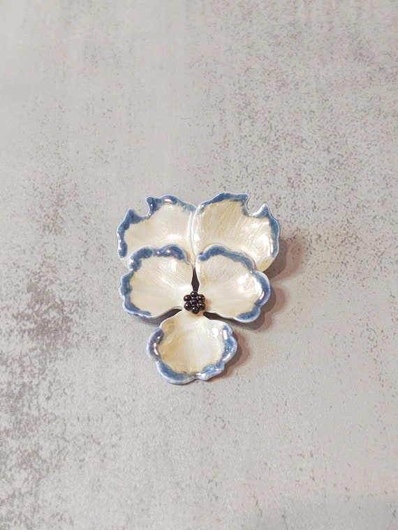 Signed KC Kenneth Cole Enameled Flower Pansy Metal