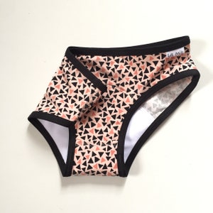 BRAGA MENSTRUAL size S pink and black with triangles, Period Panties, menstruation, mutanda mestruale, underpants, culotte, mutanda, braga