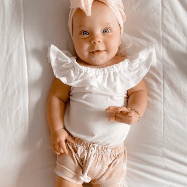 Ruffle White Onesie | Spring Girl Shirt | Ruffle Girl Top | Baby Girl Clothes  | Ruffle Toddler Shirt | Ruffle Onesie | Ruffle Toddler Shirt