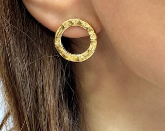 Grosses boucles d'oreilles rondes en or, clous géométriques tendance, texture martelée, bijoux de style bohème