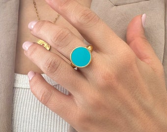 Anillo de oro grueso, anillo de esmalte azul, anillo turquesa, anillo de oro circular, anillo de oro Karma, anillo de oro peculiar, anillo minimalista, anillo ajustable