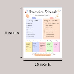 K&ouml;nnte beinhalten: Ein farbenfroher Homeschool-Zeitplan zum Ausdrucken mit einer w&ouml;chentlichen Belohnung "Familien-Filmabend am Samstag!" Der Zeitplan umfasst t&auml;gliche Aufgaben, t&auml;gliche Schularbeiten und einen Wochenplan von Montag bis Freitag. Der Ausdruck ist 8,5 Zoll mal 11 Zoll gro&szlig;.