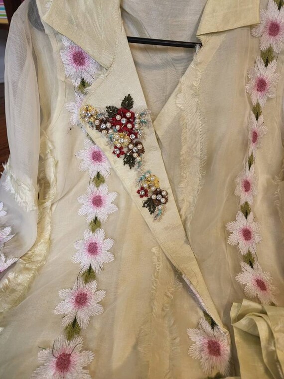 Embroidered 2025 peplum dress