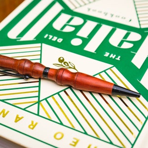Handgemachter Stift aus Holz - Blood Wood Pen