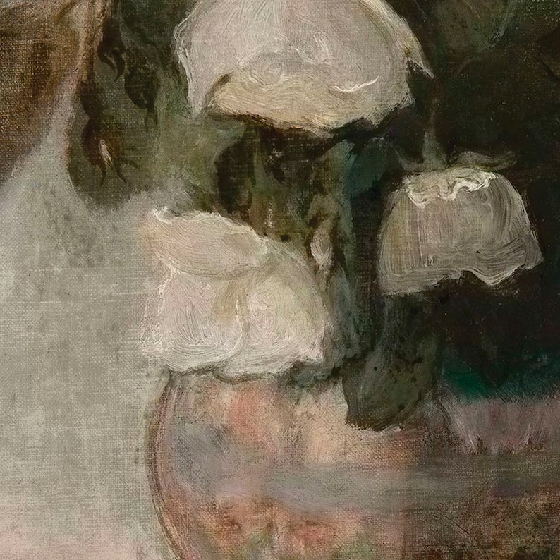 Peut inclure: Un gros plan sur une nature morte repr&eacute;sentant un vase avec des fleurs blanches. Les fleurs sont peintes dans un style doux et impressionniste, avec des coups de pinceau visibles. Le vase est de couleur rose pastel et semble &ecirc;tre en c&eacute;ramique.