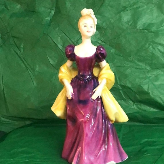 Vintage Loretta HN2337 Royal Doulton Figurine - Etsy Canada