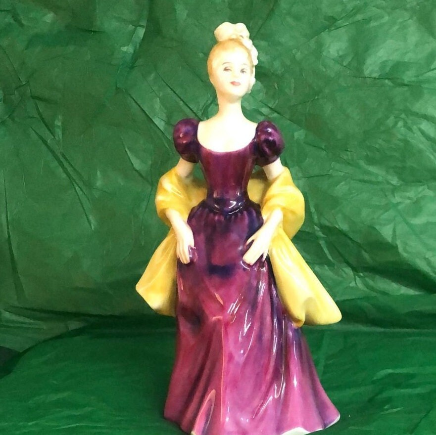 Vintage Loretta HN2337 Royal Doulton Figurine - Etsy