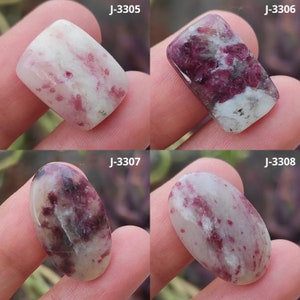 Original Rosa Turmalinquarz Cabochon, Rosa Turmalinquarz Edelstein, Rosa Turmalinquarzstein, Cabochon mit flacher Rückseite, Stein mit ovaler Form