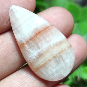 Cabujón de calcita rosada con bandas, piedra preciosa de calcita, ónix rosada con bandas, cabujón de ónix rosa, calcita con bandas, cristal de calcita, cabujón de calcita en forma de pera