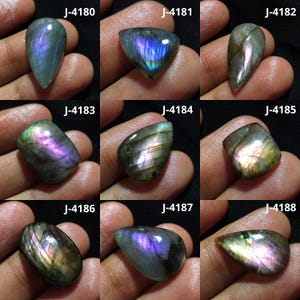 Cabochon di labradorite di fuoco viola, labradorite a forma di pera, labradorite viola, cristallo curativo, pietra preziosa labradorite, labradorite per gioielli