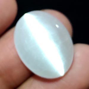 Cabochon di selenite naturale, selenite ovale, selenite appariscente, pietra preziosa di selenite, selenite liscia, cabochon di selenite, pietra preziosa di selenite AAA+