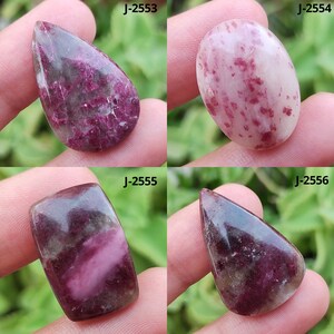 Cabochon di quarzo tormalina rosa naturale, pietra preziosa di quarzo tormalina rosa, pietra di quarzo tormalina rosa, cabochon a fondo piatto, pietra di forma ovale