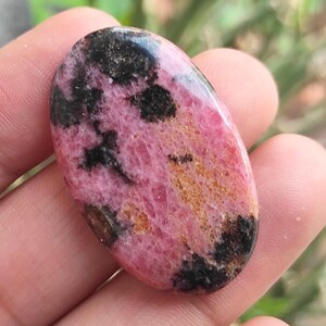 Pietra preziosa di rodonite naturale, cabochon di rodonite a fondo piatto, pietra di rodonite, cabochon di rodonite, rodonite rosa, cristallo di rodonite, rodonite ovale