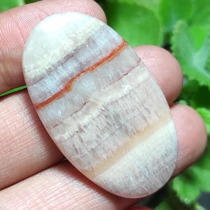 Cabujón de calcita con bandas rosas, piedra preciosa de calcita, ónix con bandas rosas, cabujón de ónix rosa, calcita con bandas, cristal de calcita, cabujón de calcita ovalado
