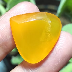Pietra preziosa sfusa cabochon di corniola naturale, pietra preziosa sfaccettata di corniola arancione, corniola liscia a forma di pera, cabochon di corniola, pietra pendente