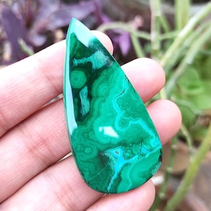 Natürliche Malachit Cabochon, Malachit Edelstein mit flachem Rücken, Malachit in Birnenform Bester Qualität, handgefertigter handpolierter Malachit für Schmuck