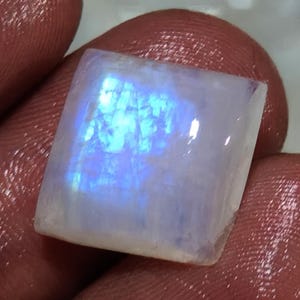 Natürlicher Regenbogen Mondstein Cabochon, auffälliger Regenbogen Mondstein, quadratische Form Mondstein, loser Mondstein, Cabochon für Schmuck, Großhandelspreis