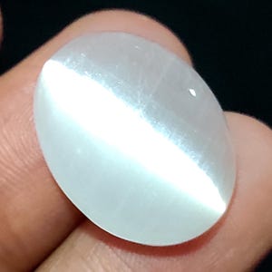 Cabochon di selenite naturale, selenite ovale, selenite appariscente, pietra preziosa di selenite, selenite liscia, cabochon di selenite, pietra preziosa di selenite AAA+
