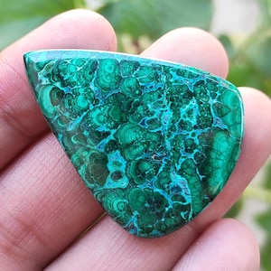 Cabochon di malachite a forma di pera, pietra preziosa di malachite verde, malachite per gioielli, gemme di malachite, malachite strutturata, ciondolo di malachite