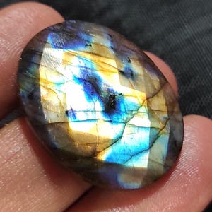 Labradorite naturelle à facettes, Labradorite de forme ovale, Labradorite bleue, Cristal de guérison, Labradorite, Pierre pour la fabrication de bijoux