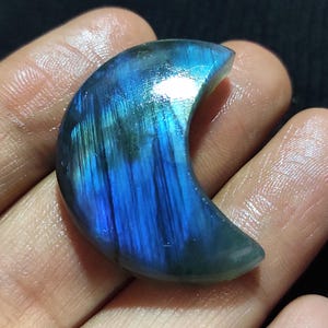 Pietra preziosa di labradorite naturale, luna crescente, pietra di luna di labradorite multifuoco, cabochon di labradorite, luna crescente per la creazione di gioielli
