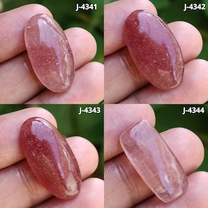 Aardbeikwarts cabochon, gezwollen edelsteen, roze aardbeienkwarts, kwartssteen, gepolijste roze kristallen, stenen cabochon, ambachtelijke steen