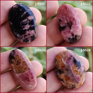 Incrível cabochão de rodonita oval, cabochão de rodonita com parte traseira plana, pedra de rodonita, rodonita oval, cabochão de rodonita AAA, pedra preciosa por atacado