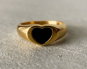 Black Heart Ring Gold Heart Ring Black Boho Ring with Heart 18k Jewelry Statement Ring for Girlfriend - Unique statement ring dainty ring