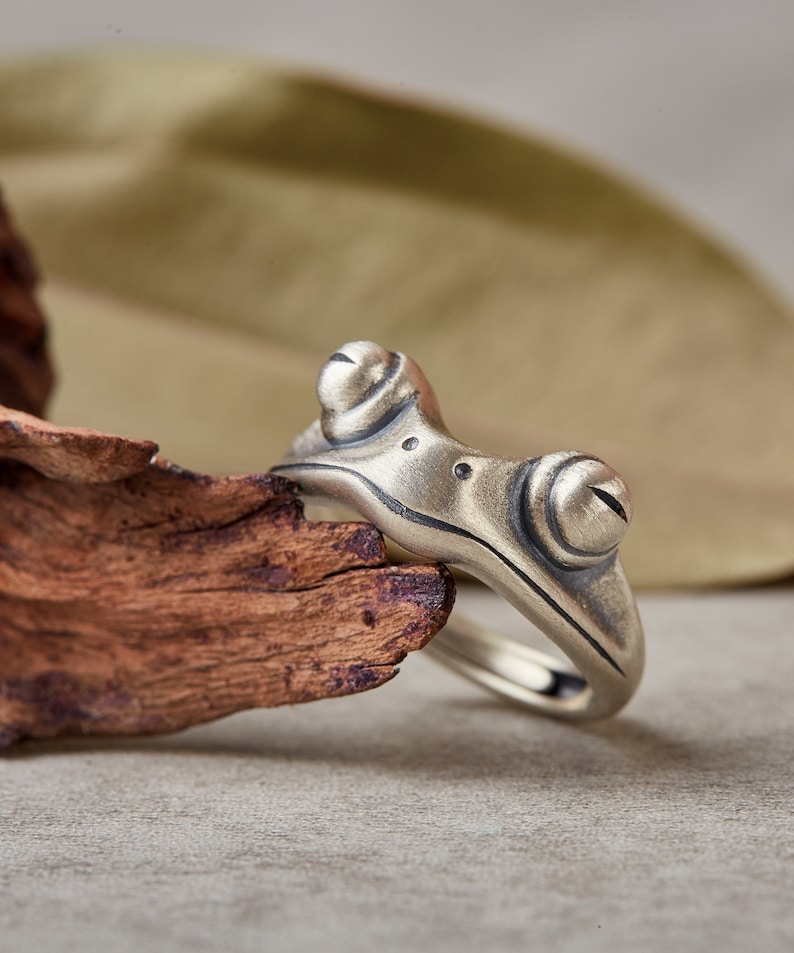 Frog Sterling Silver Ring Handmade/ Unique Men Women Solid Modern Anniversary Dainty Animal 925 Statement Silver Ring/Gifts for him or her image 5