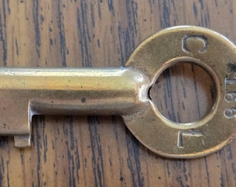 SOO LINE Brass Hollow Barrel Railroad Key & Key Ring ~ Free S/H #LU - Etsy