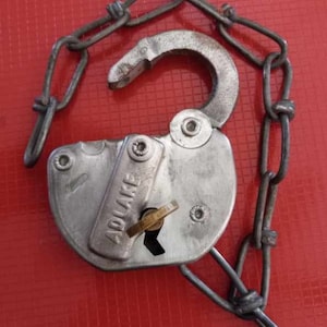 大きめ ビンテージ N&W 鉄道 Padlock with chain N & W Railroad Lock - Etsy