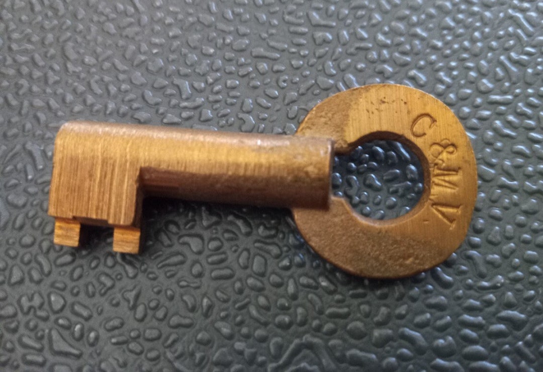 C&MV Brass Hollow Barrel Railroad Key ~ Free S/H ~10 - Etsy