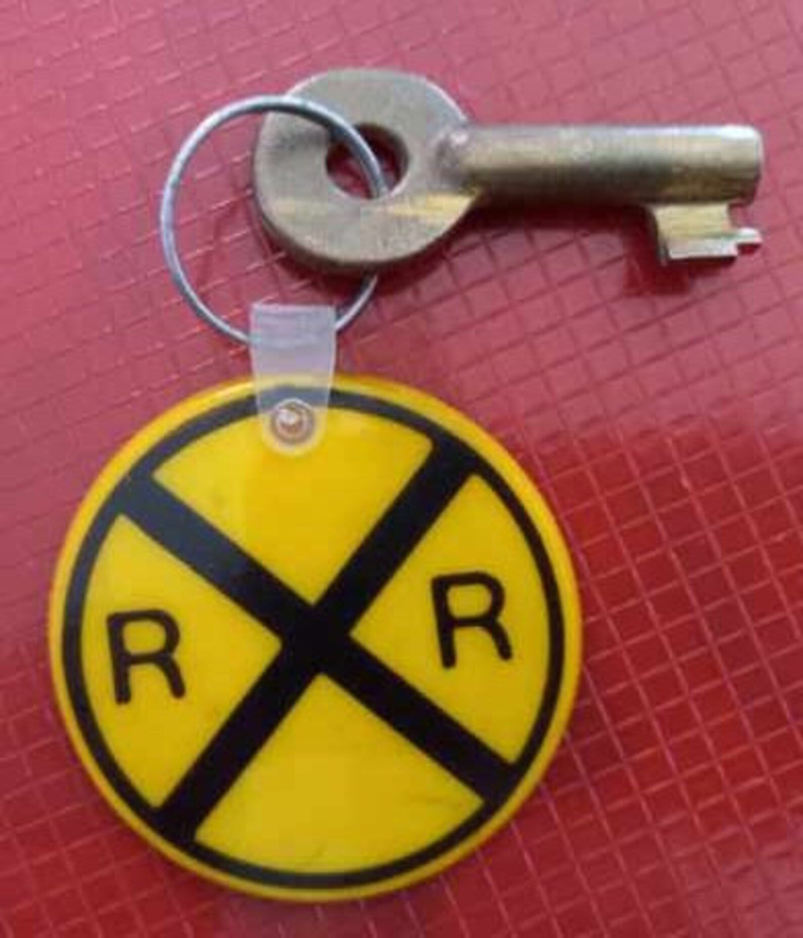 SOO LINE Brass Hollow Barrel Railroad Key & Key Ring ~ Free S/H #LU - Etsy