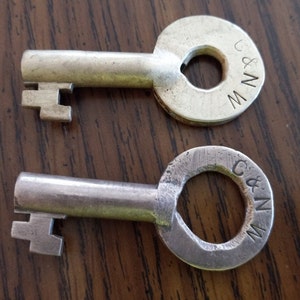 Lot of 2 C&NW Brass Hollow Barrel Railroad Keys Free S/H  #151