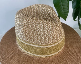 Chapeaux forme borsalino chic  en paille naturelle