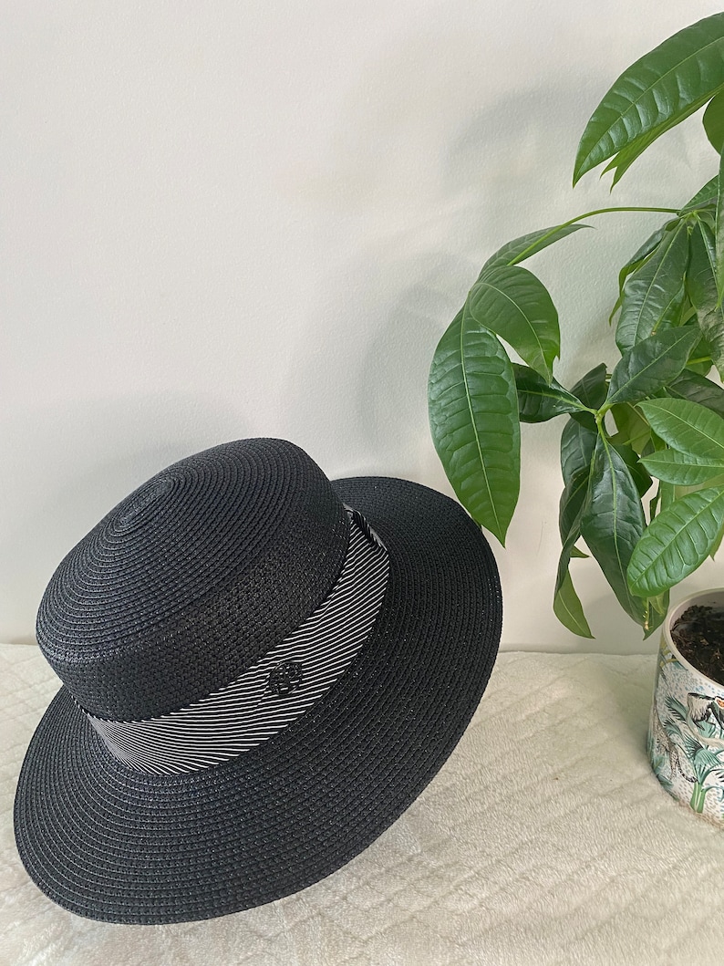 Elegante sombrero canotier de paja natural imagen 4