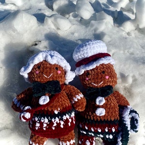 Crochet Gingerbread Couple
