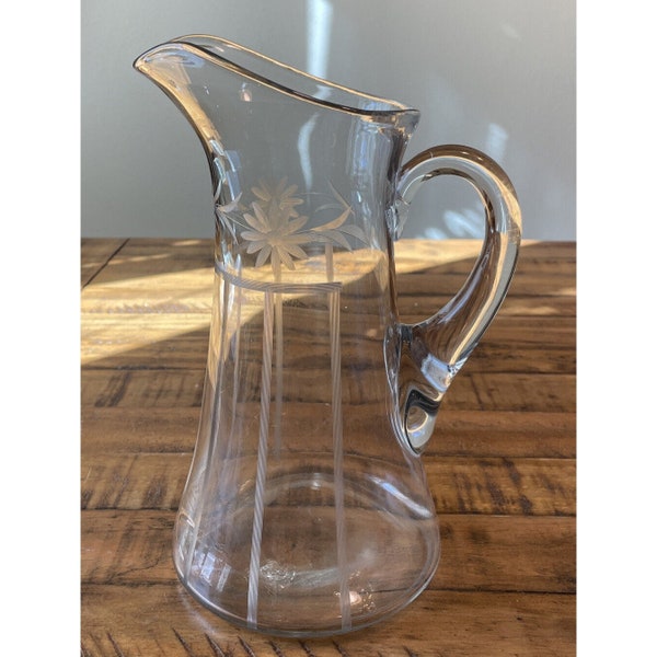 Vintage Clear Etched Glass Flowers & Lines Pitcher Water Juice Tea 64 oz