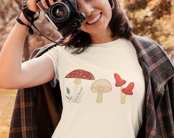 Mushroom Shirt, Botanical Shirt, Hippie Shirt, Vintage Plant Shirt, Fall Shirt, Botanical Tee, Mushroom T-Shirt, Plant Shirt, Nature Shirt