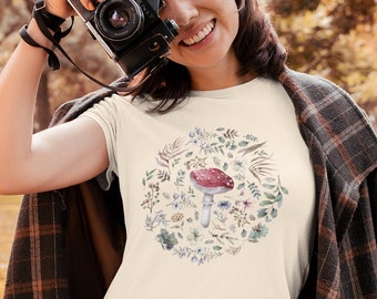 Mushroom Shirt, Botanical Shirt, Hippie Shirt, Vintage Plant Shirt, Fall Shirt, Botanical Tee, Mushroom T-Shirt, Plant Shirt, Nature Shirt