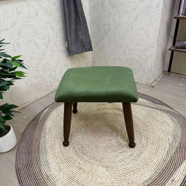geen Ottoman Stool: A Touch of Nature and Comfort