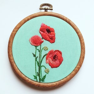 Poppy Embroidery Wall art, Poppy Wall hanging, Remembrance Day gift, Poppy, Red poppies, Poppy Wall art, Hand embroidered Poppy Wall hanging