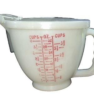 1977 Vintage Tupperware Measuring Pitcher Batter Bowl 8 Cup With Lid Red Blue