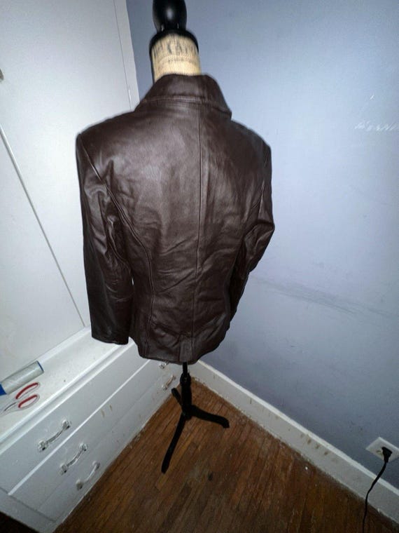 Jaclyn Smith Brown Leather Jacket Button Scallope… - image 2