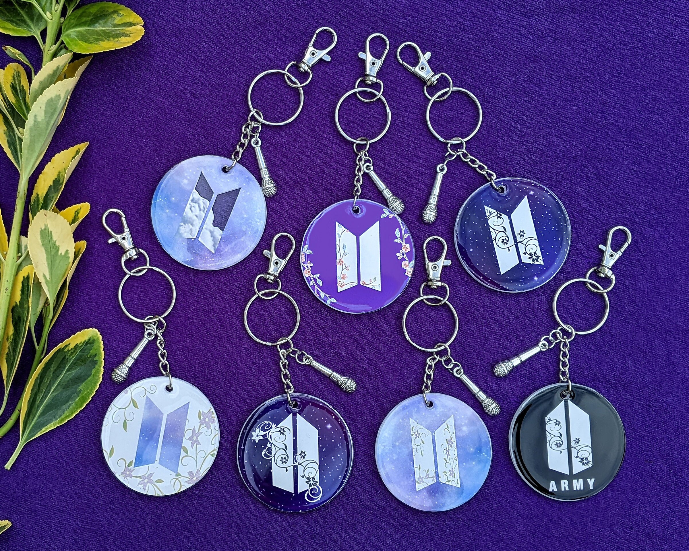 スペシャル特典 BTS Logo Keychain, BTS Bag Charm, Bts Logo Design, Handmade アイドルグッズ